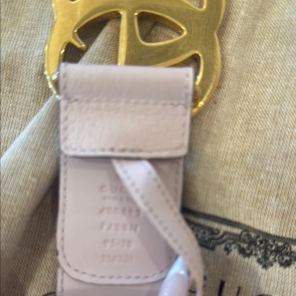 Gucci Gold and Tan Leather Belt with Iconic Double G Buckle - Picture 3 of 7